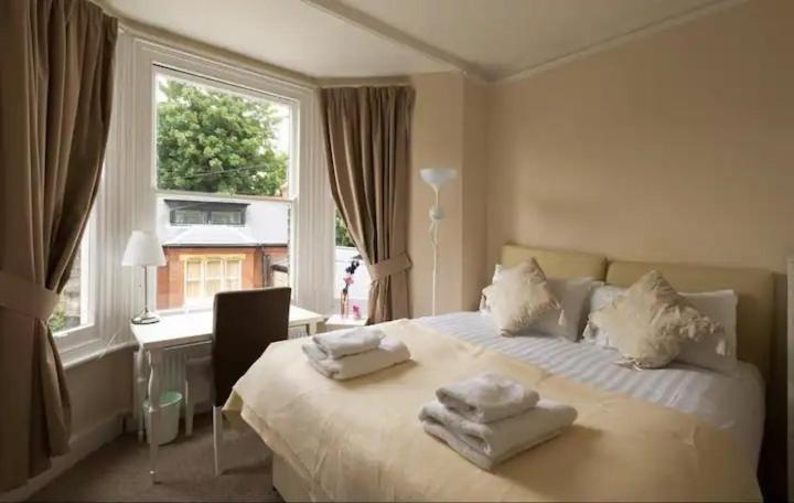 Stay With The Reach Cambridge Bagian luar foto